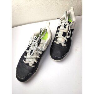 Under Armour Men's Black & White Soccer Cleats Size 7